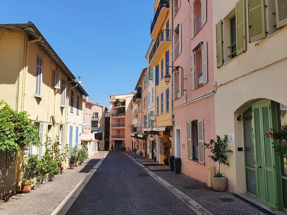 Suquet 22 - 2 Pieces, Cannes Coeur Historique, Calme, Plage A 300M, Parking 0*,