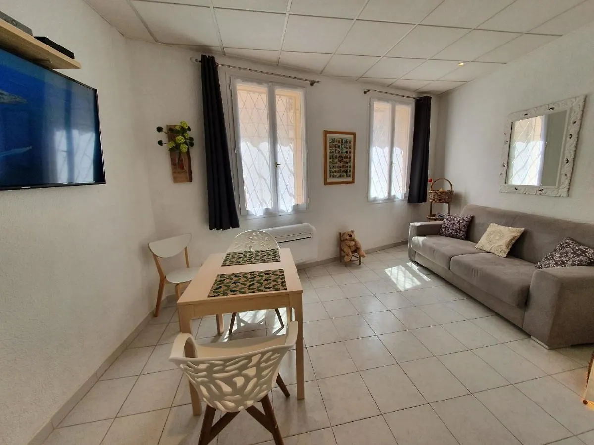 Appartement Suquet 22 - 2 Pieces, Cannes Coeur Historique, Calme, Plage A 300M, Parking